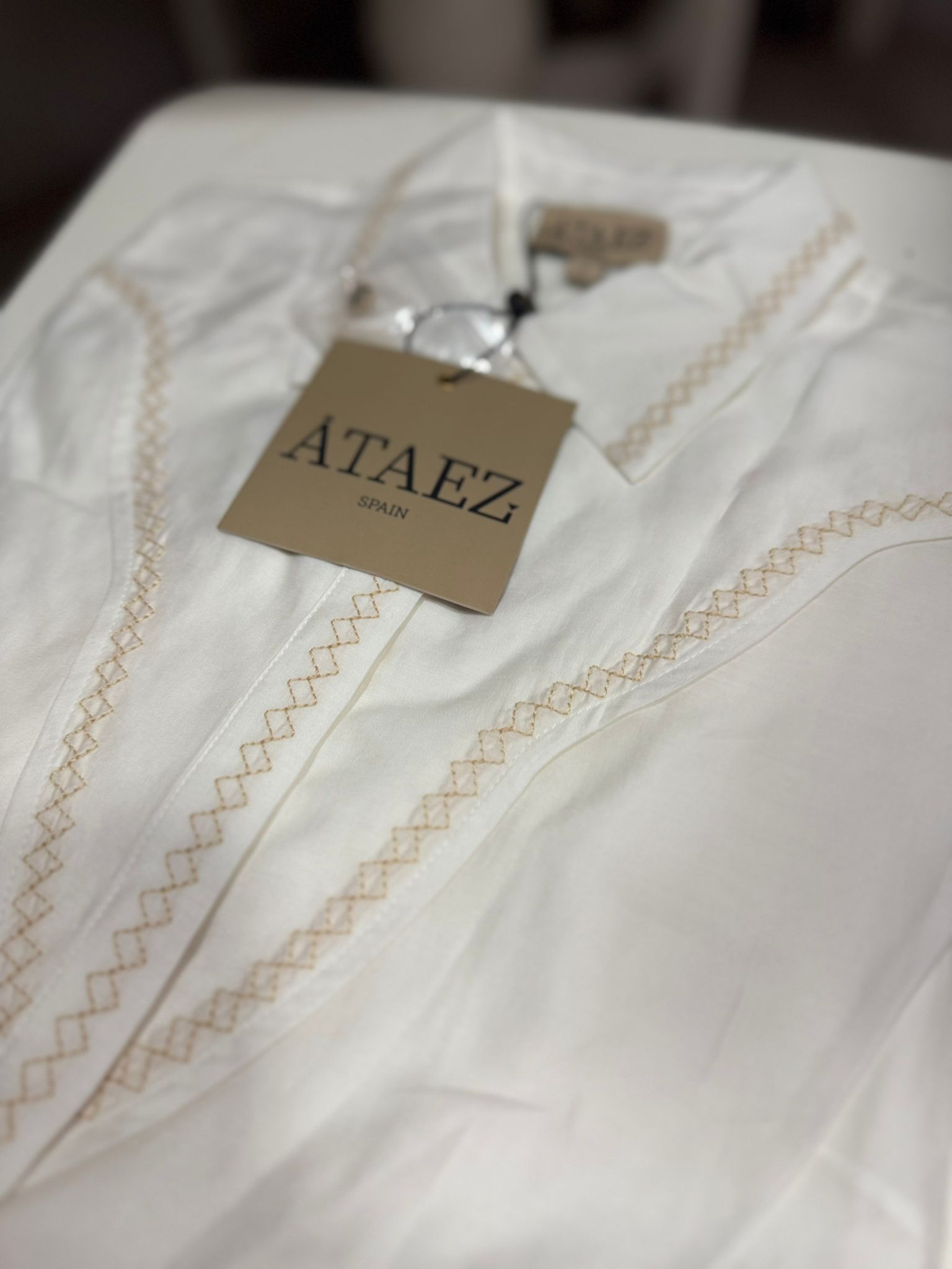 RAQUEL | Camisa Básica Bordada - Imagen 6