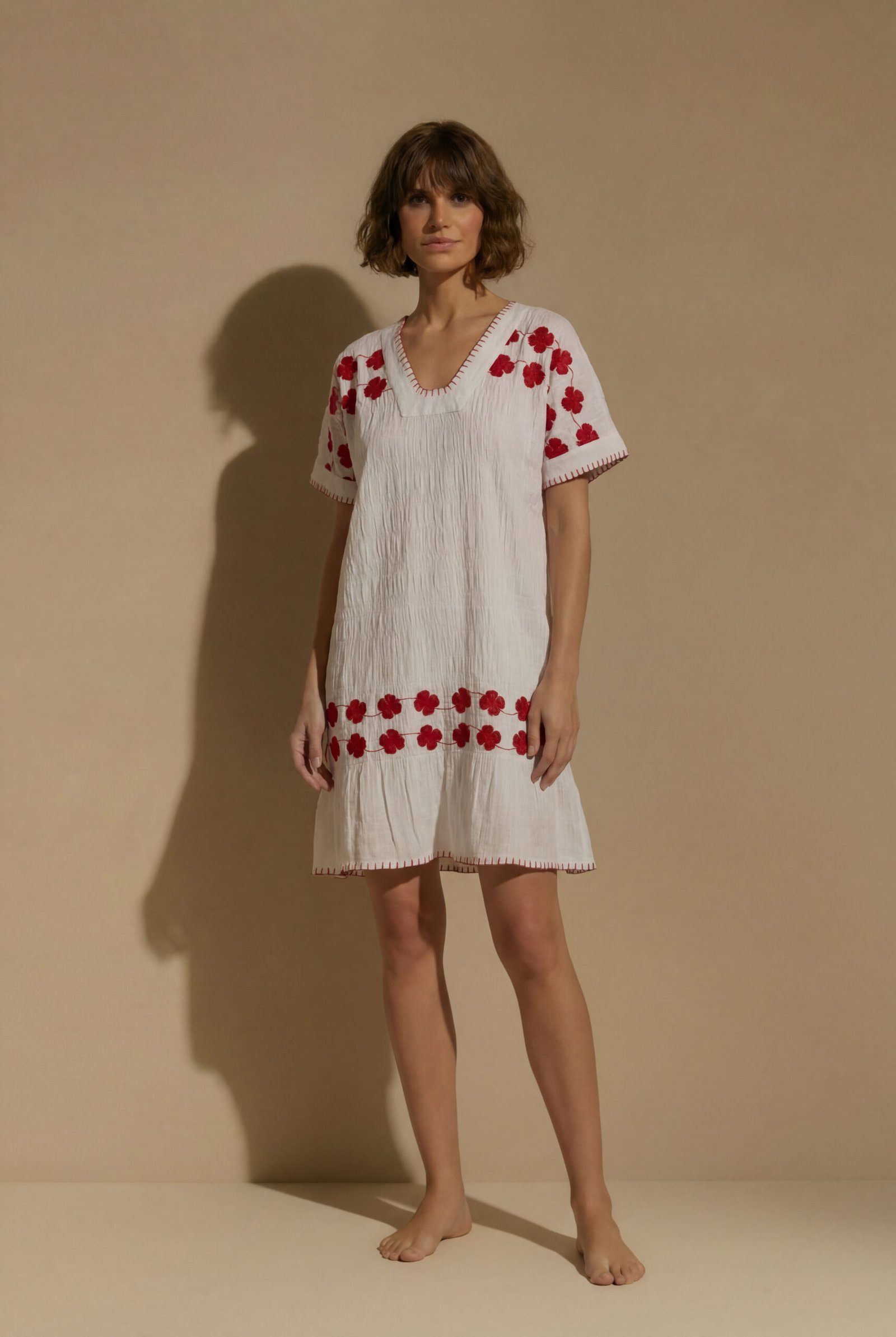 BIBI | Vestido Corto Bordado - Imagen 2